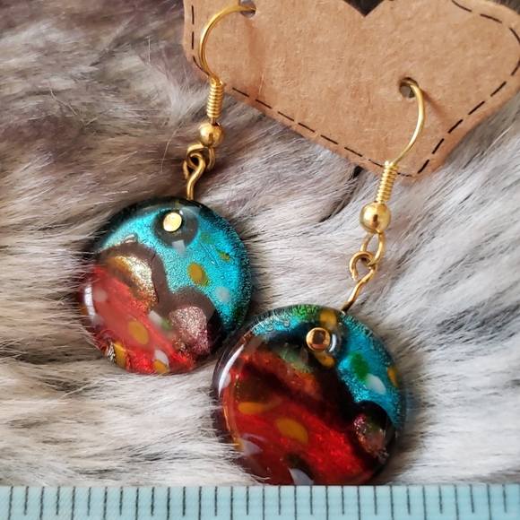 Earrings - Picture 2 of 3